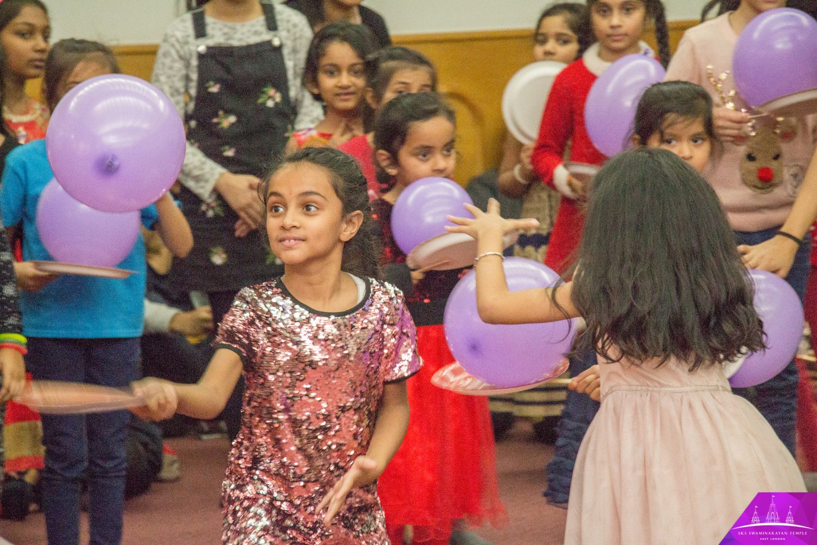 ©1987-2017 SKS Swaminarayan Temple East London